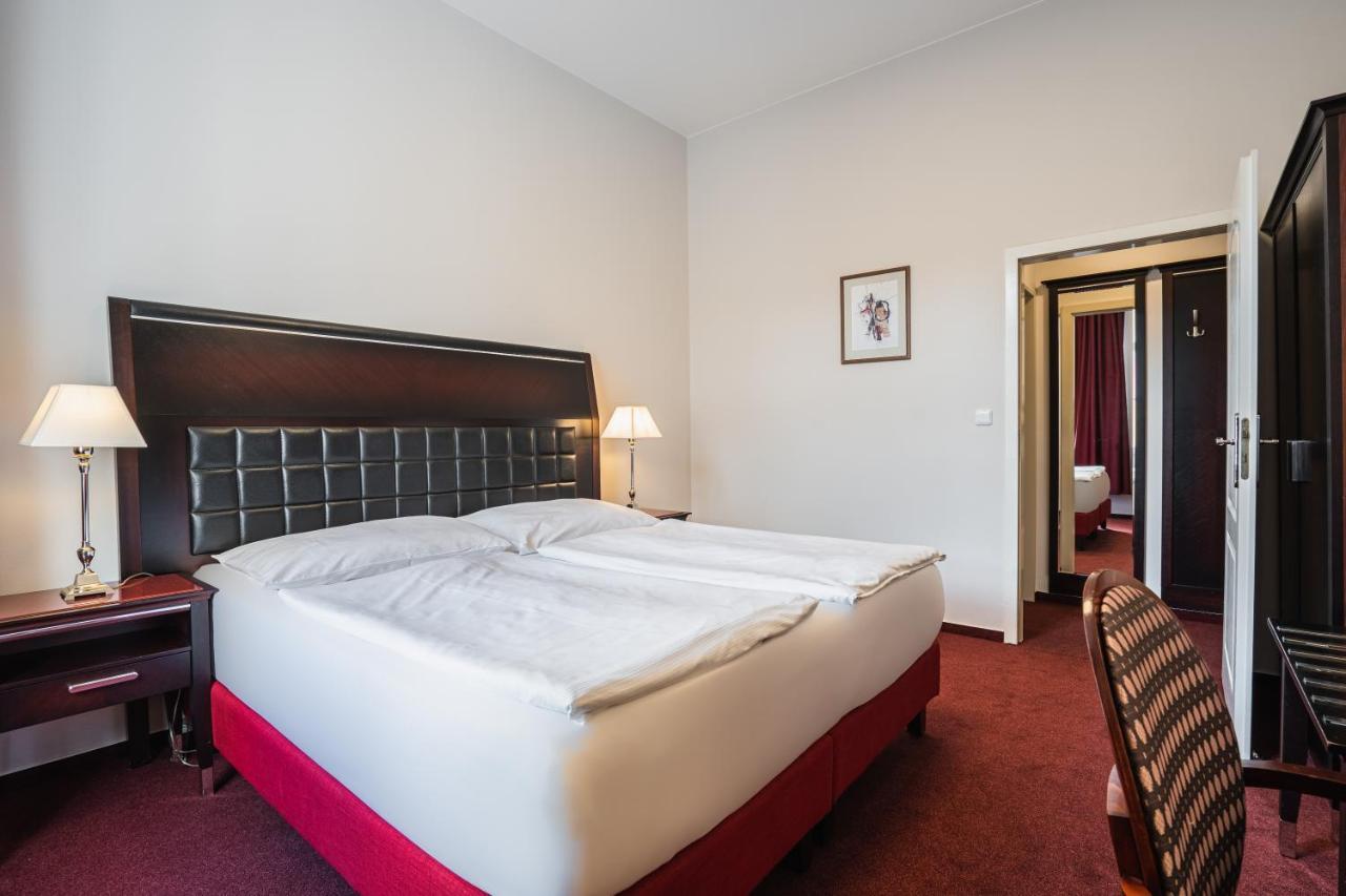 Ea Hotel Tosca Prague Exterior photo