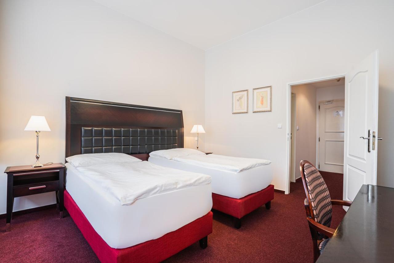 Ea Hotel Tosca Prague Exterior photo