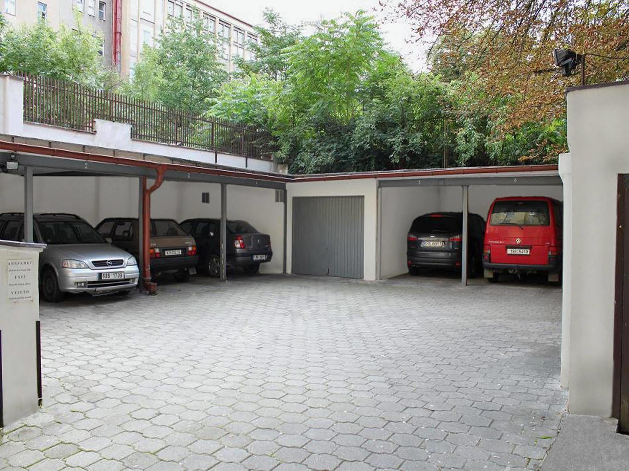Ea Hotel Tosca Prague Exterior photo